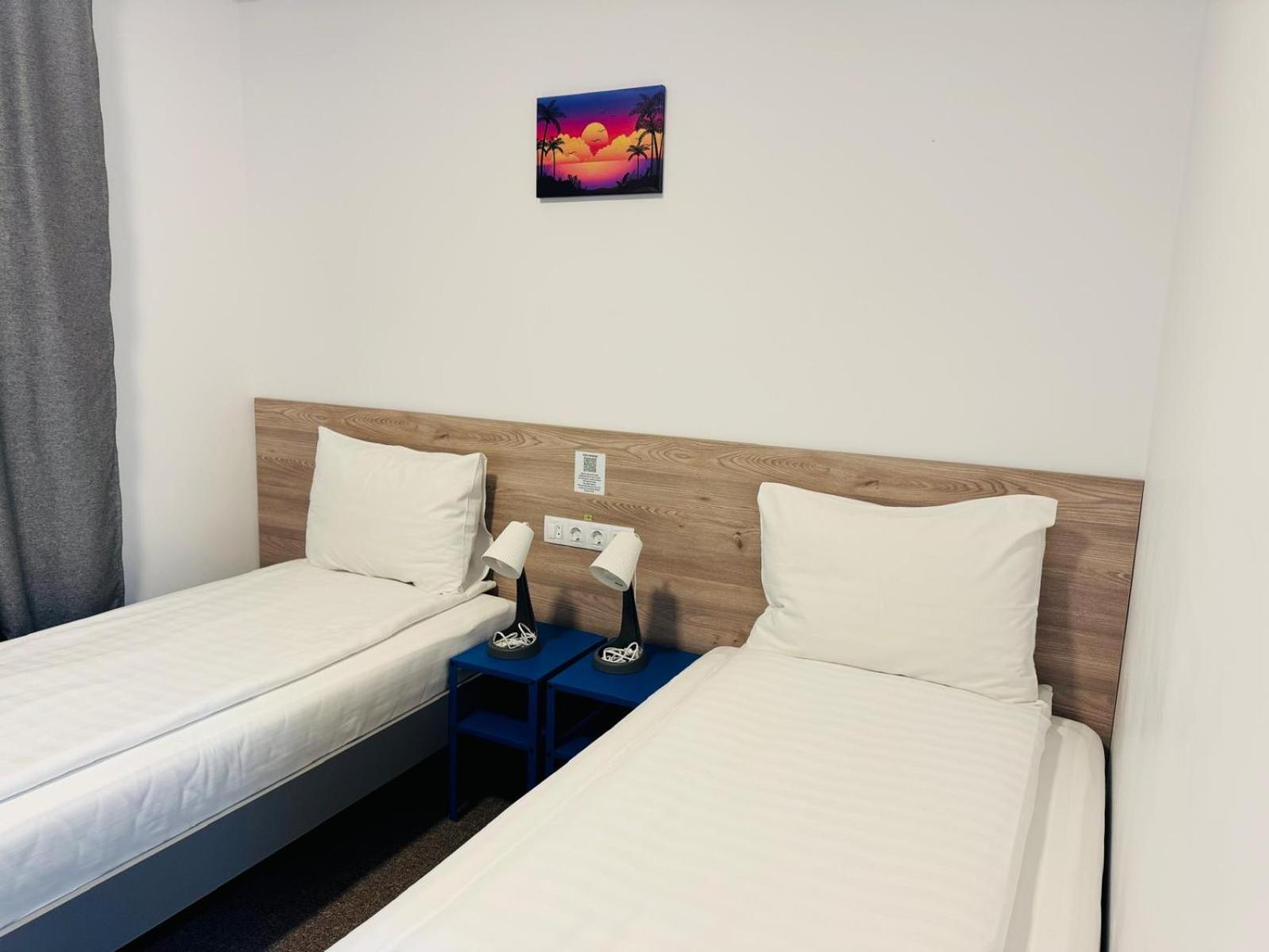 Stef Rooms Tirgu Frumos Exterior photo